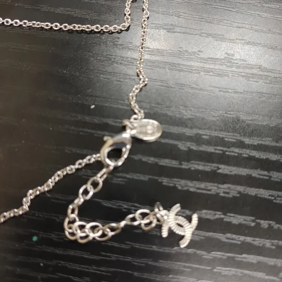 Chanel Necklace- "Rare" - Picture 3 of 6